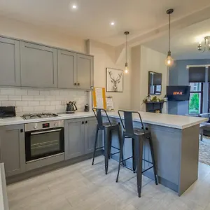 Holiday home Charming Home, Beside The Serene Ormeau Park, Belfast