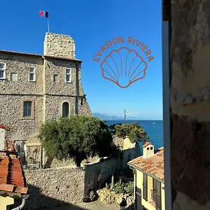  Apartment La Pablita, Vieil Antibes, Remparts France